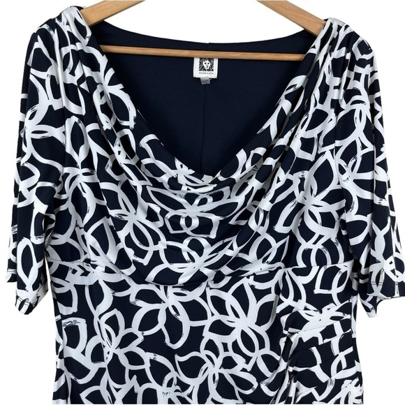 Anne Klein Black & White Floral Patterned Stretchy Dress with Side Ruching Sz 16 - Picture 3 of 11